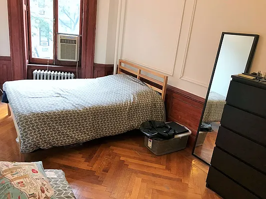 Rented by Joe Gotham LTD | media 4