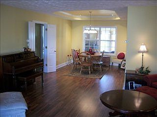3rd image of 203 General Cleburn Dr