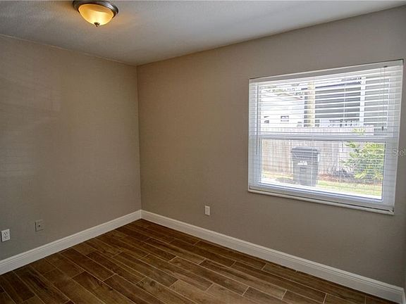 5th image of 1501 E Muriel St