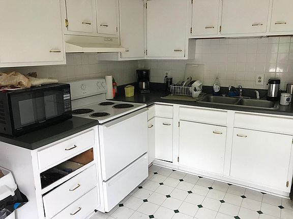 5th image of 6512 NW Creekhead Dr