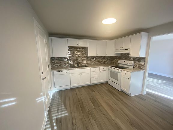 2nd image of 3391 W Walsh Pl