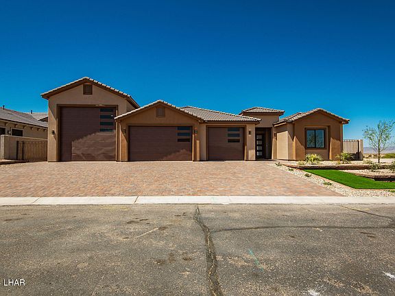 2nd image of 2114 E Calle Salamanca