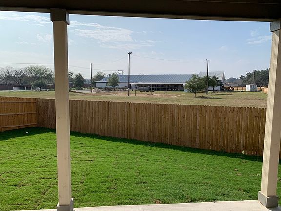 4th image of 254 Jaycen Ln