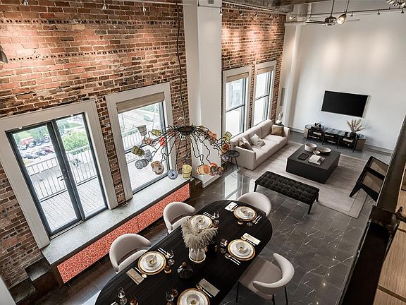 4th image of 915 Franklin St #9M-9N