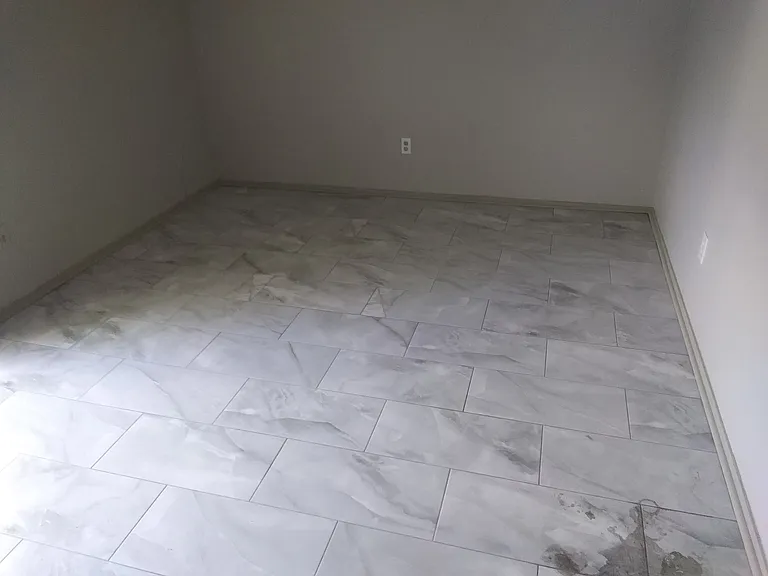 5670 Encino Cv — Photo 24