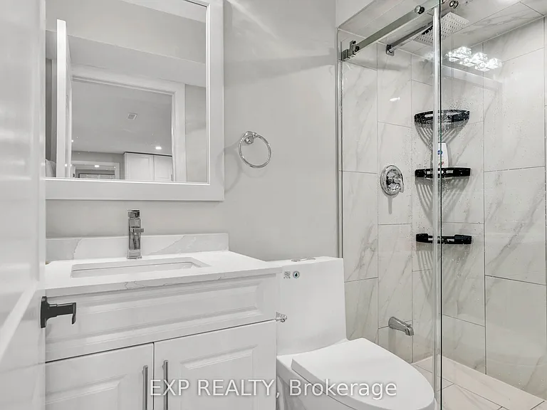 448 Dougall Ave #B — Photo 15