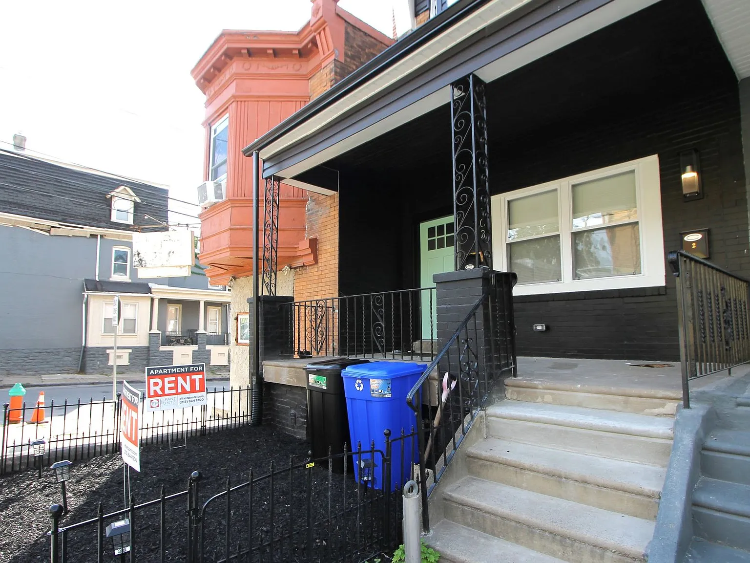 103 East Coulter — Photo 2