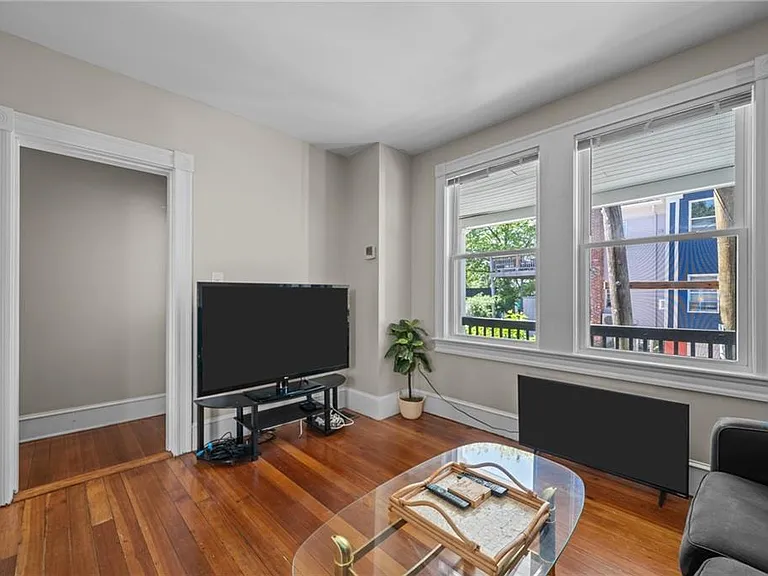 8 Spring St #A — Photo 5