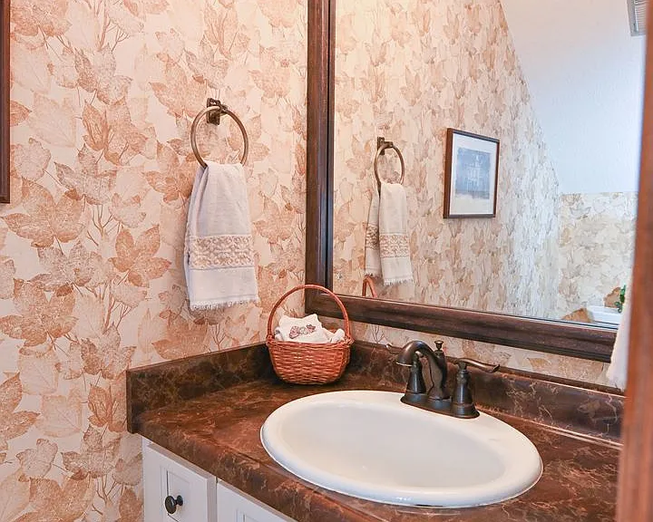 225 Snapfinger Dr — Photo 4