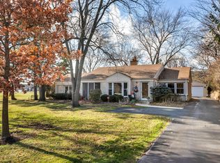 3020 Coolidge St, Oak Brook, IL 60523