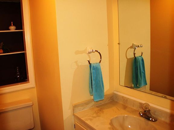 5th image of 1807 Sawgrass Dr