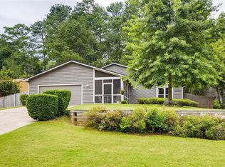 845 Lake Forest Cir, Roswell, GA 30076