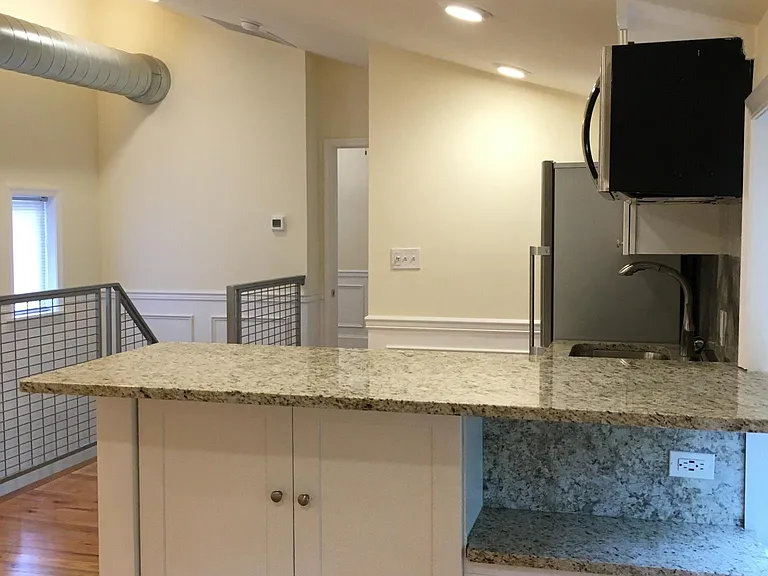 1126 Rodman St #3F — Photo 11