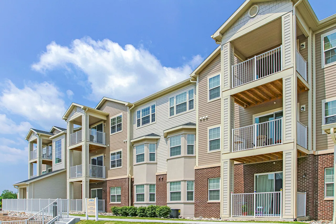 Stonegate Apartments — Photo 4