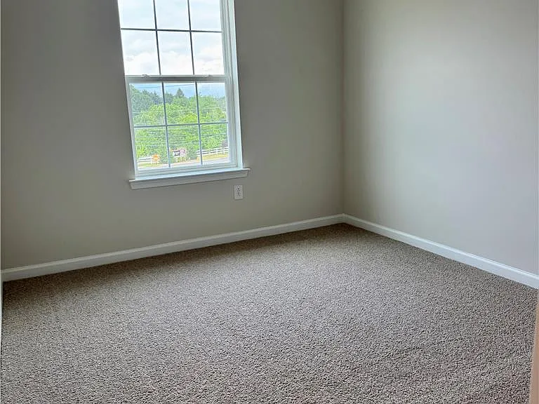 8203 Alexander Ct — Photo 17