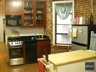 Rented by Bond New York