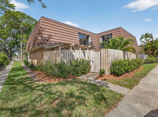 711 7th Ln, Palm Beach Gardens, FL 33418