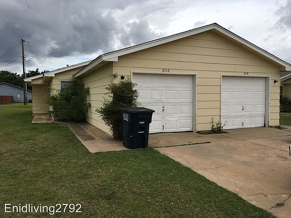 3rd image of 2116 W Pine Ave