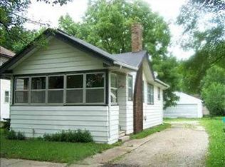 622 Dawson St, Waterloo, IA 50703