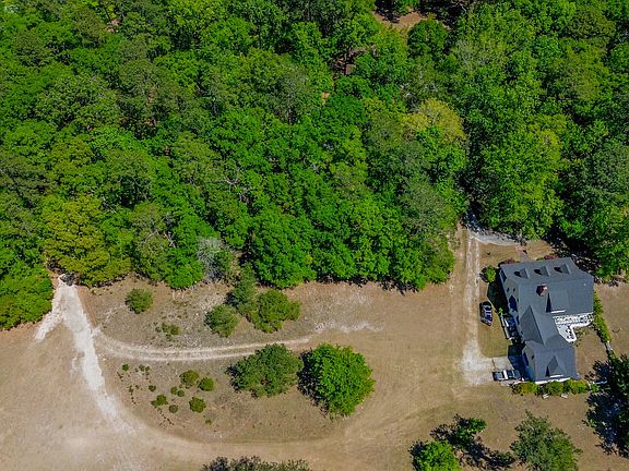 5th image of 18 Dogwood Ln