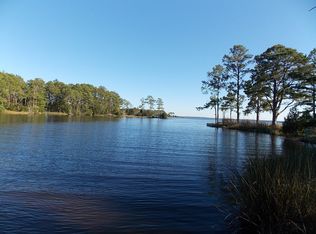331 Dixon Dr, Vandemere, NC 28587