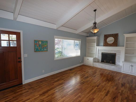 4th image of 462 26th Ave