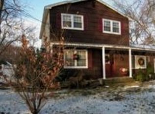 157 Officials Ave, Holbrook, NY 11741