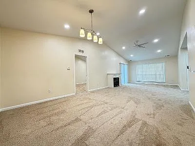 2 bed, 1632 sqft, $1,850 — Photo 4