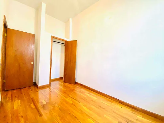 Rented by Bravado Real Estate LLC | media 28