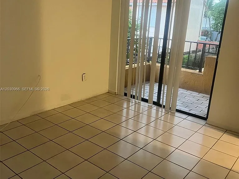 546 NW 114th Ave #202 — Photo 4