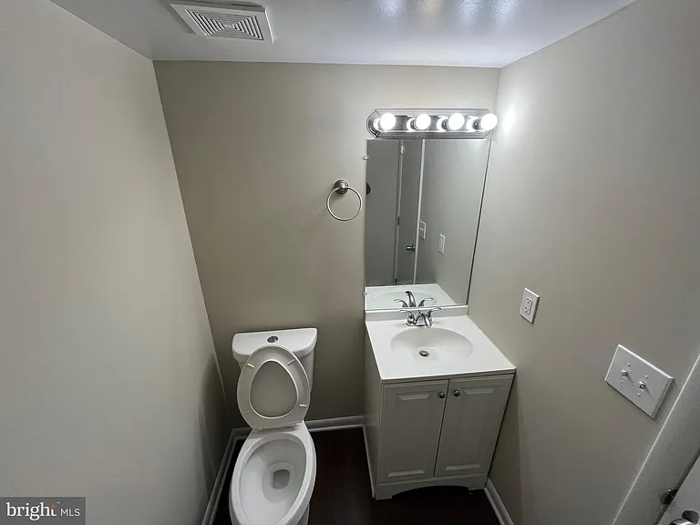 14808 Ensor Ct — Photo 22