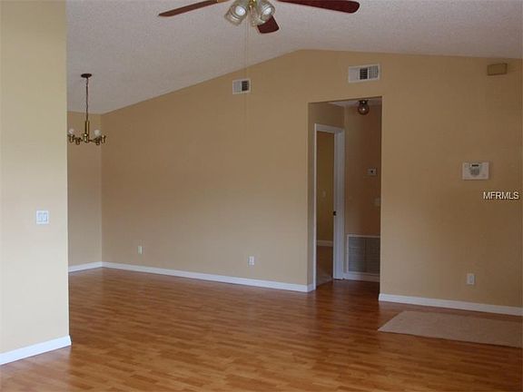 4th image of 560 Lagorce Ter