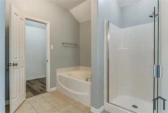 815 Creekside Dr — Photo 8
