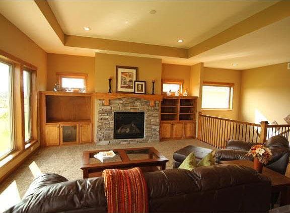 2nd image of 710 11th St. Court NE