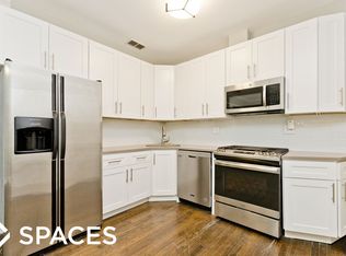3213 W Armitage Ave #2FF, Chicago, IL 60647