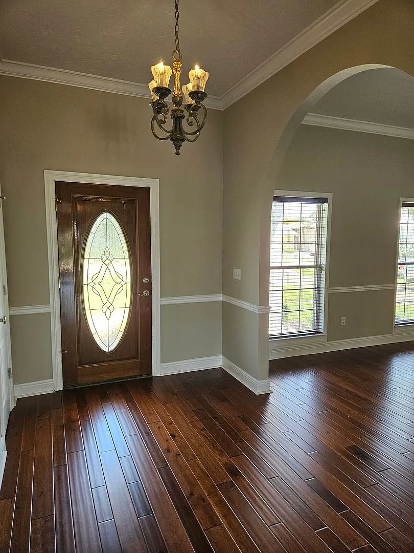 Beautiful Waterfront Oasis W/Private Dock Access, Pool & Hot Tub! *Pool Service, Pest Control & L... — Photo 4