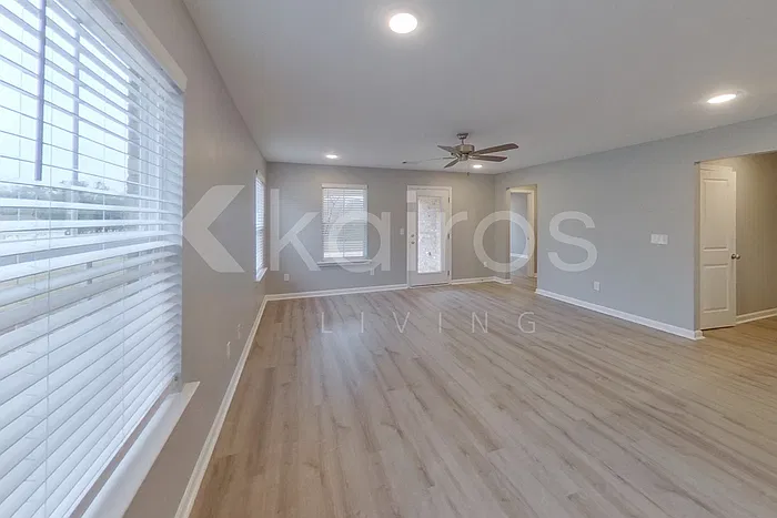 4 bed, 2.0 bath, 1775 sqft, $2,125 — Photo 2