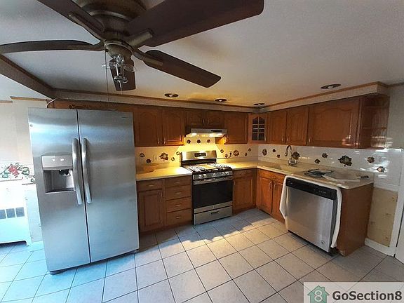 5th image of 346 Elrino St