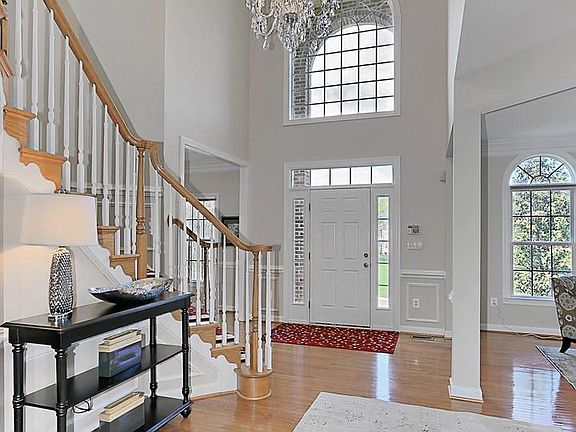 4th image of 10717 Ox Croft Ct