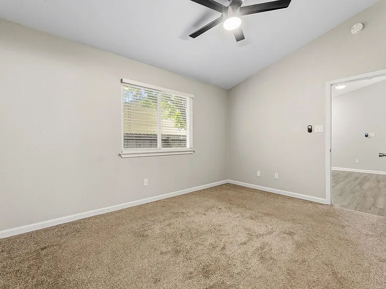 2302 Fuzz Fairway #B — Photo 19