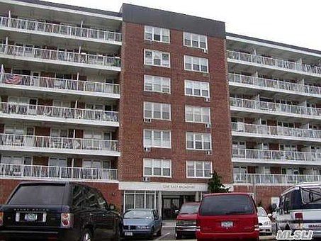 1st image of 1 E Broadway APT 7N