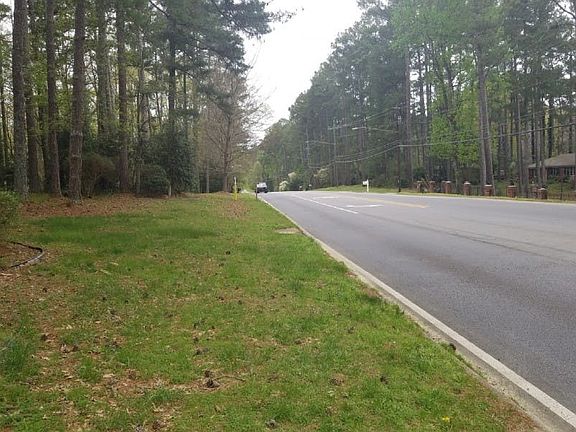4th image of 5211 Hugh Howell Rd