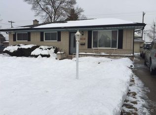 2870 Downey Dr, Troy, MI