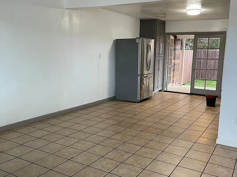 6951 Hoffman Ave — Photo 18