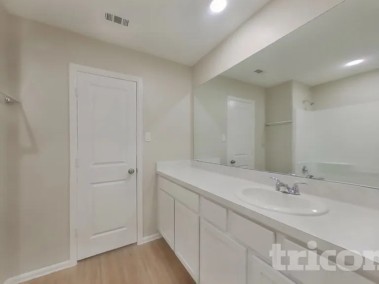 18613 Rosehill Prairie Dr — Photo 12