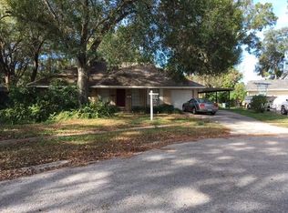 6806 Ambassador Ct, Tampa, FL 33615