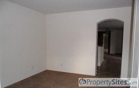 2nd image of 4163 E Santa Fe Ln