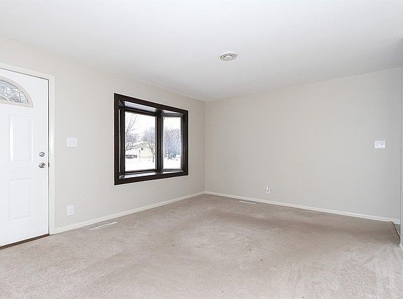 4th image of 702 Woodland Heights Blvd