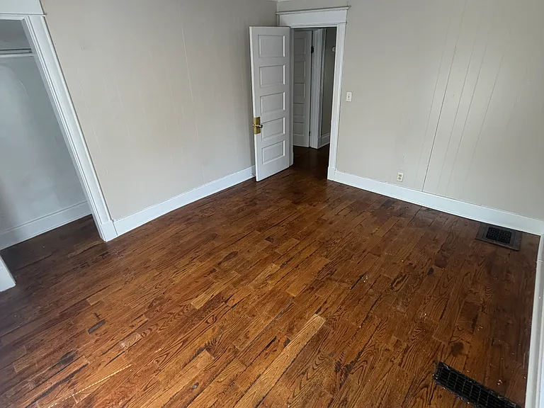 416 Bellevue Pl — Photo 17