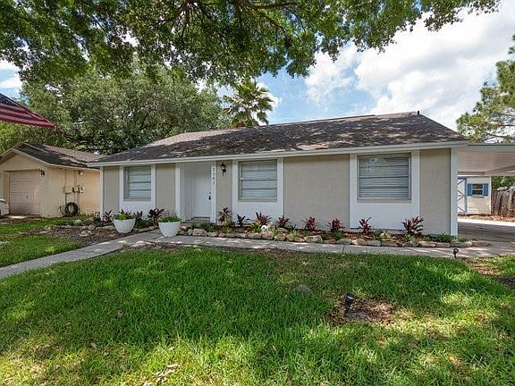 4th image of 3301 Russett Dr